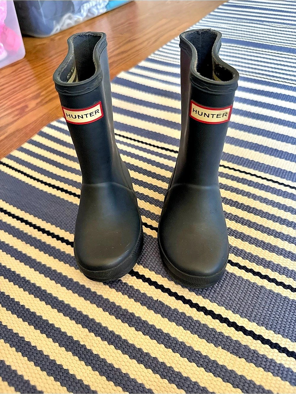 Hunter kids Rain Boots US 8 / EU 39 Like New